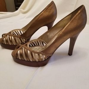 NEW Jessica Simpson Bronze Metallic Heels - size 6.5